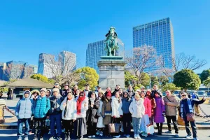 Ảnh đoàn khách Tour Nhật Bản - Vườn Quốc gia Kokyo Gaien