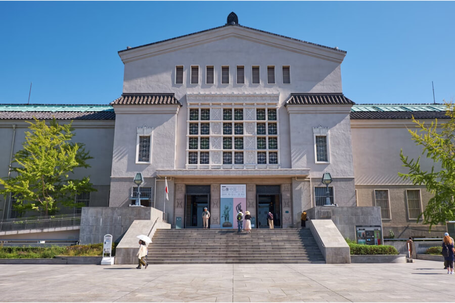 Bảo Tàng Mỹ Thuật Osaka - Kho Tàng Nghệ Thuật Châu Á Và Nhật Bản