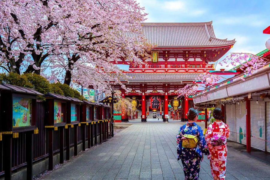 Đền Asakusa Kannon – ngôi đền linh thiêng cổ nhất Tokyo, du xuân Nhật Bản 2025 Đền Asakusa Kannon – ngôi đền linh thiêng cổ nhất Tokyo, du xuân Nhật Bản 2025