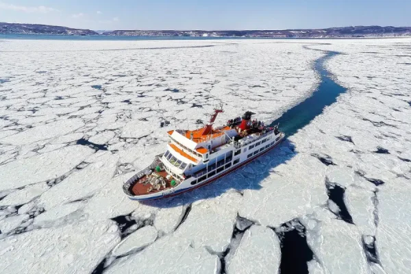 Du lịch Nhật Bản - Du thuyền khám phá băng trôi Hokkaido
