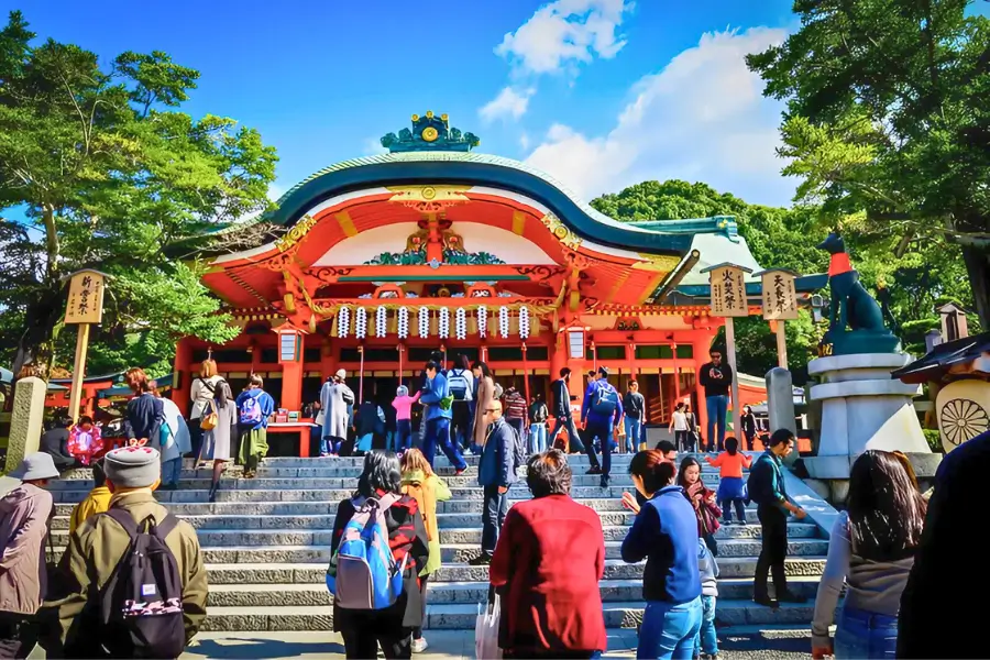 Hoạt động cầu may tại Fushimi Inari
