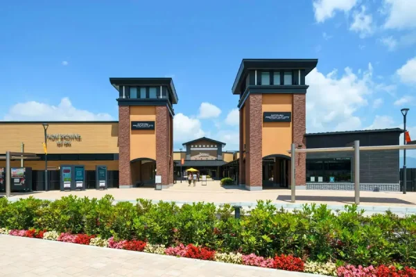 Tour du lịch Nhật Bản - Gotemba Premium Outlets