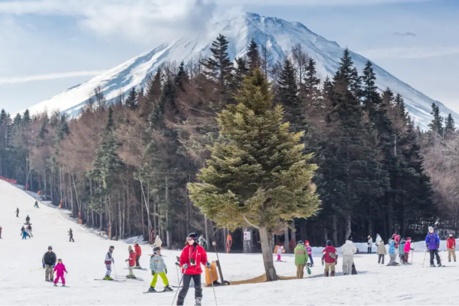 Vì sao Fujiten là điểm trượt tuyết hot nhất gần núi Phú Sĩ