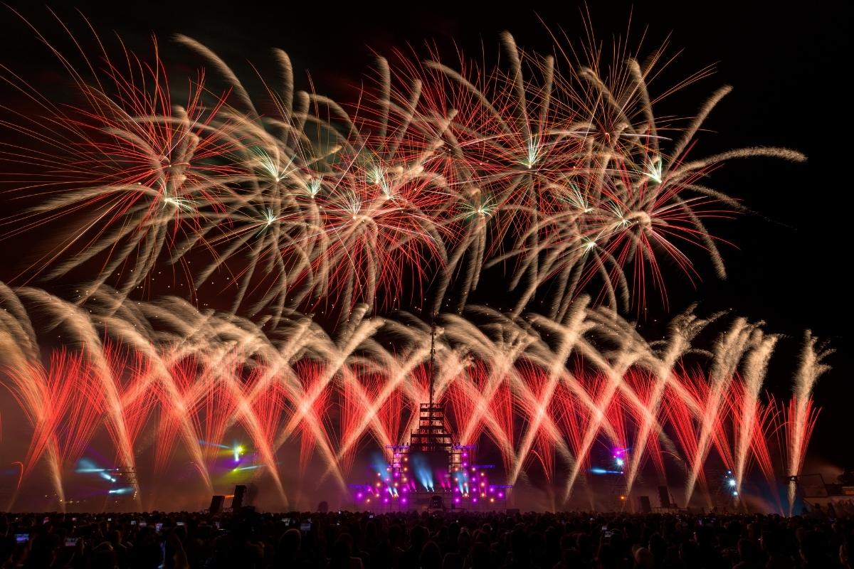 Ý nghĩa của lễ hội pháo hoa Nhật Bản